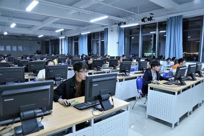 貴陽中專學計算機 軟件開發是否需要自備電腦？